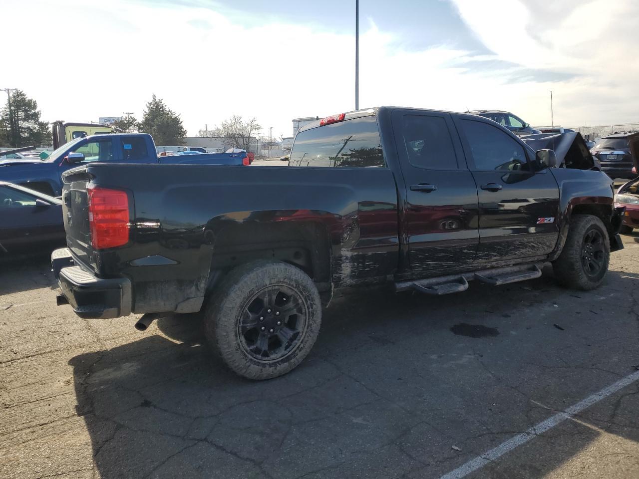 2018 CHEVROLET SILVERADO - Image 3