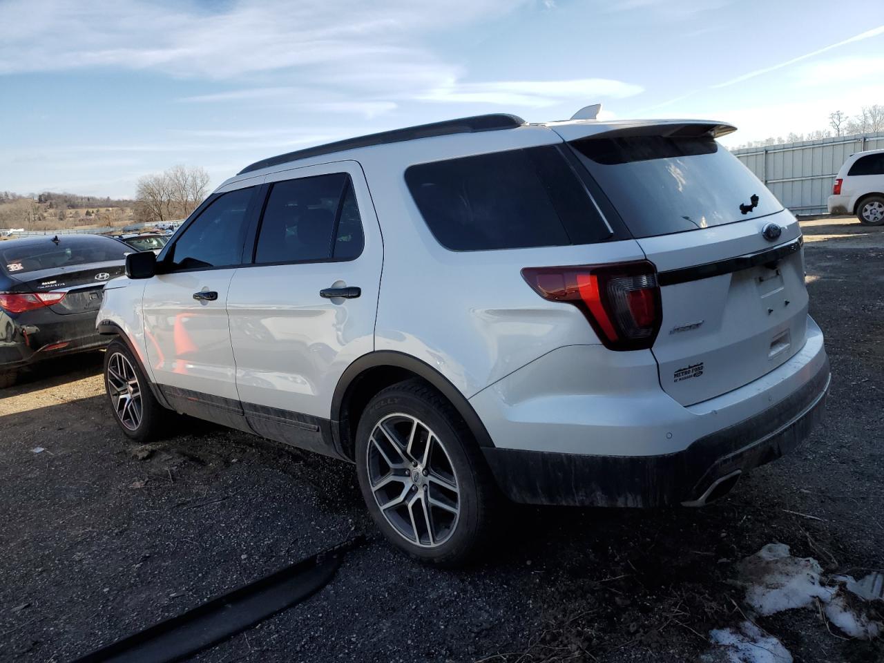 2017 FORD EXPLORER S - Image 2
