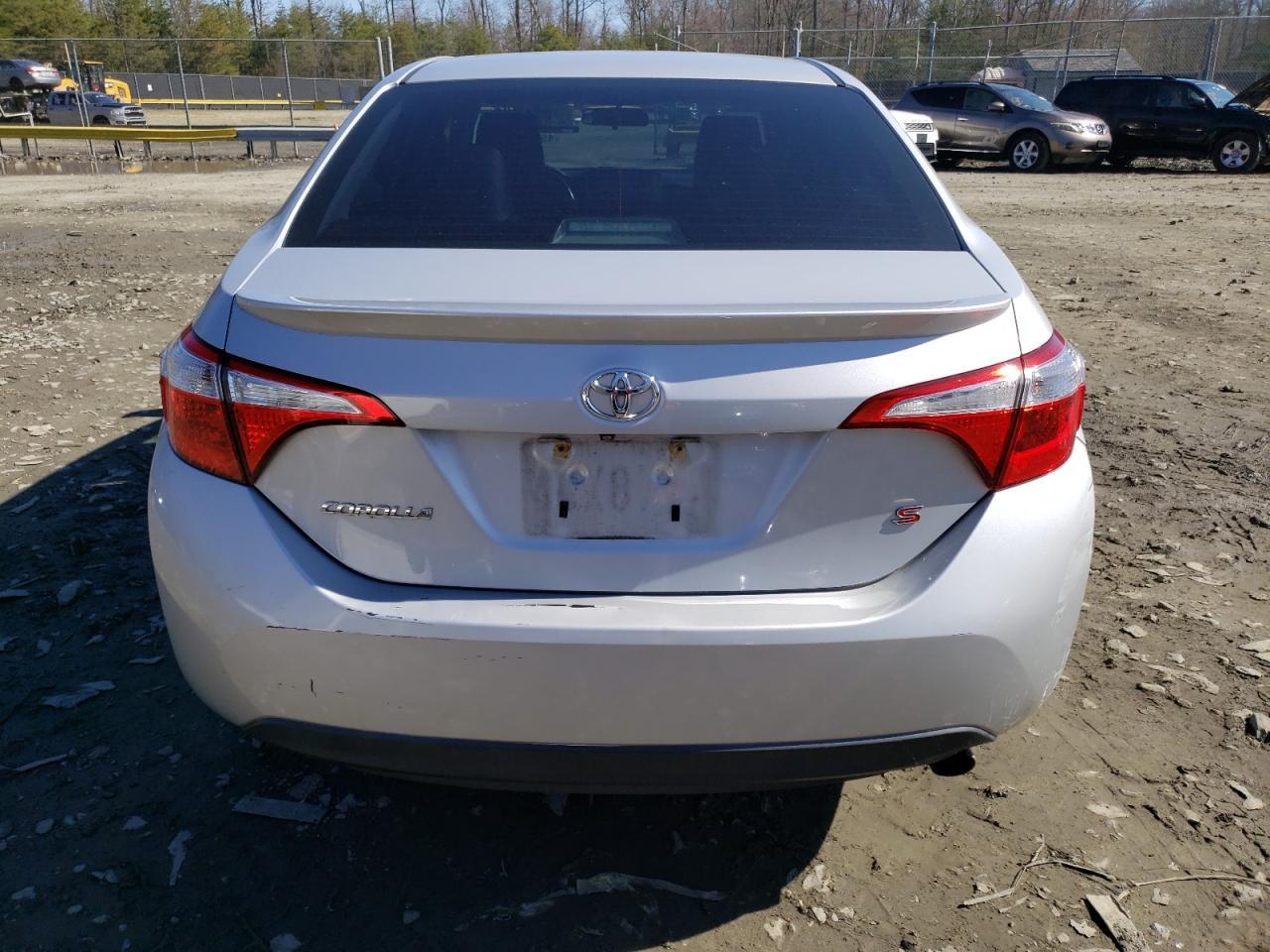 2015 TOYOTA COROLLA L - Image 6