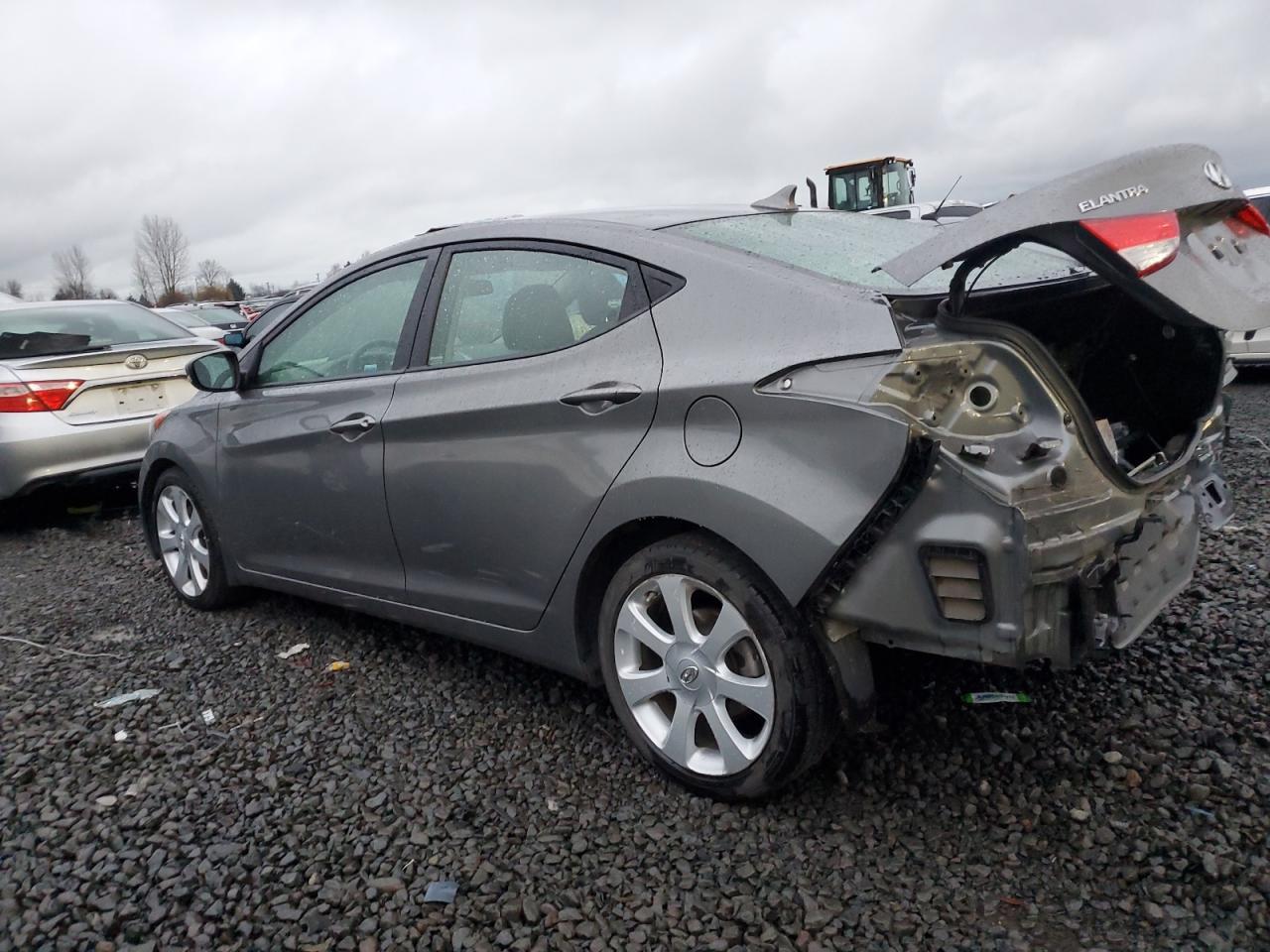 2013 HYUNDAI ELANTRA GL - Image 2