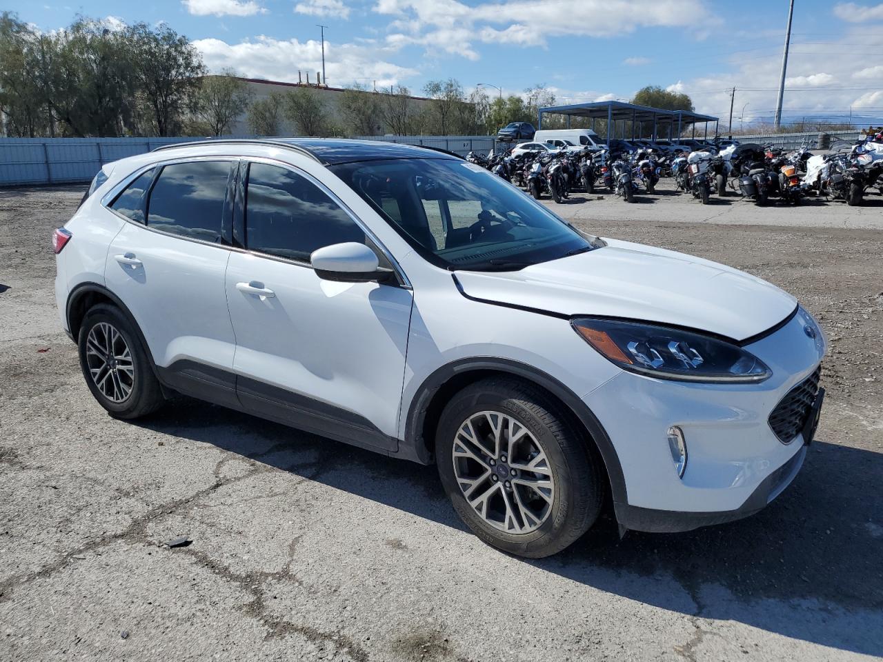 2020 FORD ESCAPE SEL - Image 4