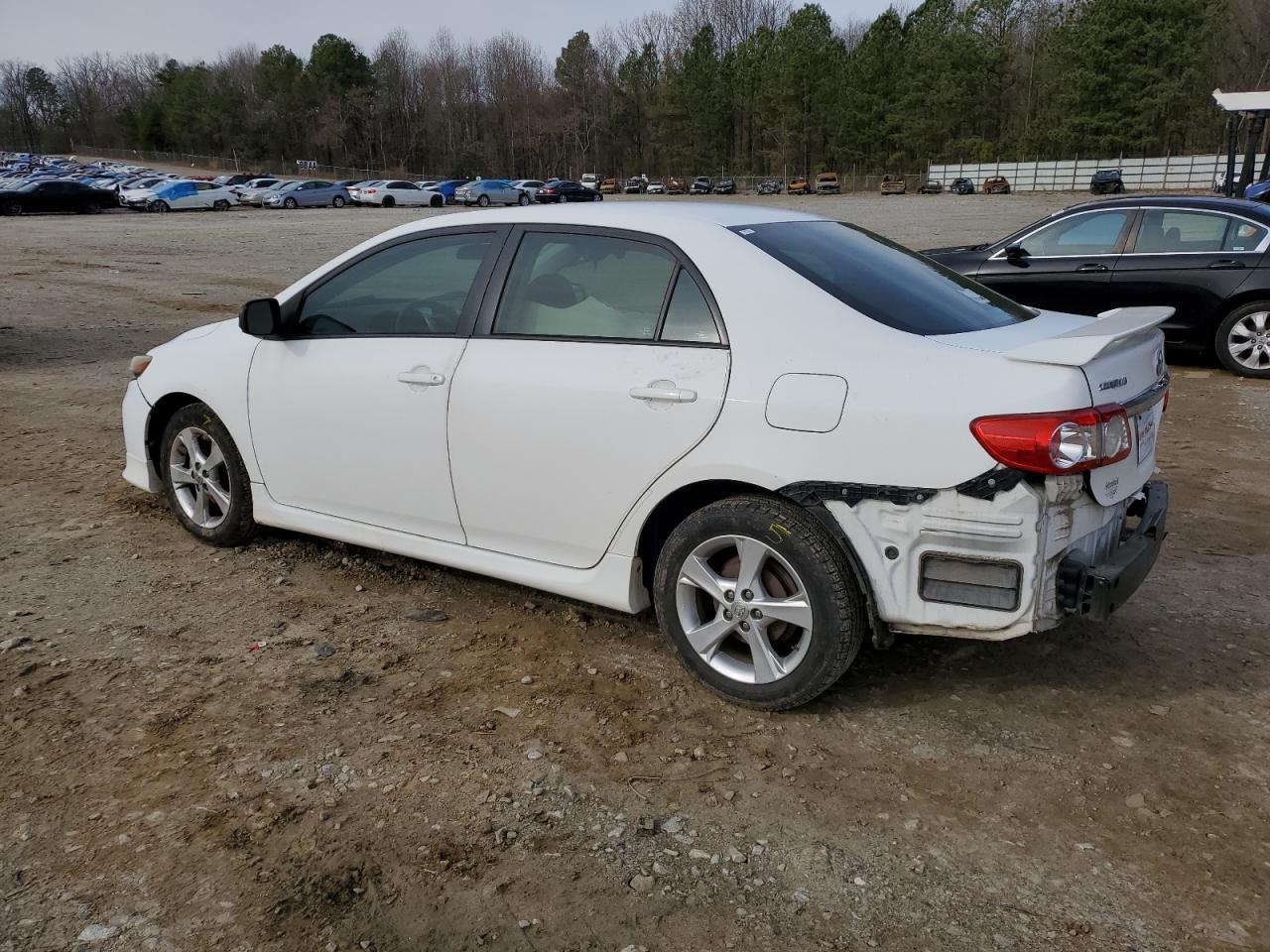 2013 TOYOTA COROLLA BA - Фото 2