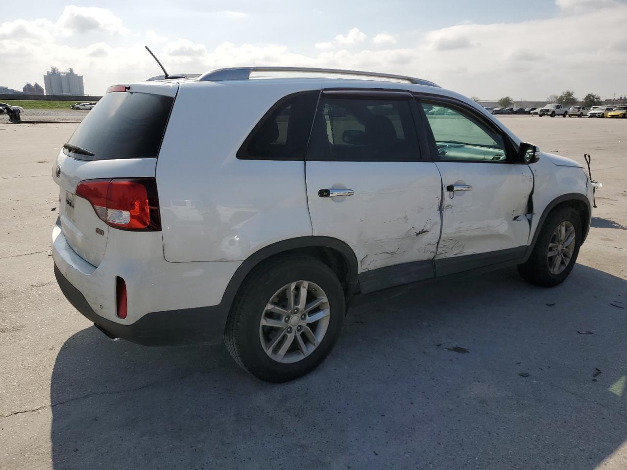 2014 KIA SORENTO LX - Image 3
