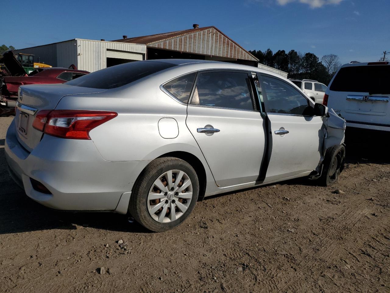 2017 NISSAN SENTRA S - Фото 3