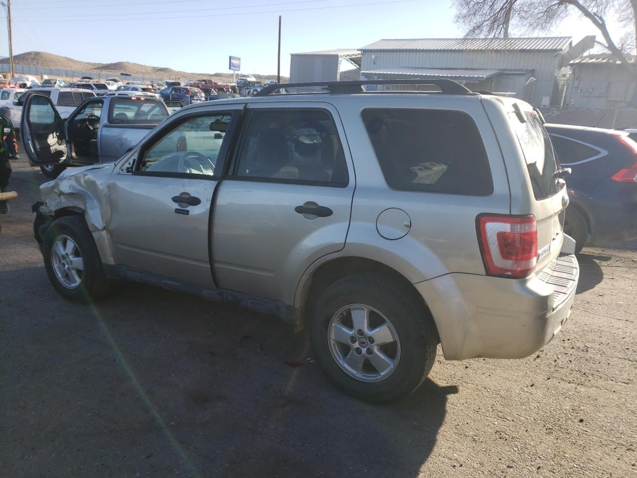 2012 FORD ESCAPE XLT - Фото 2