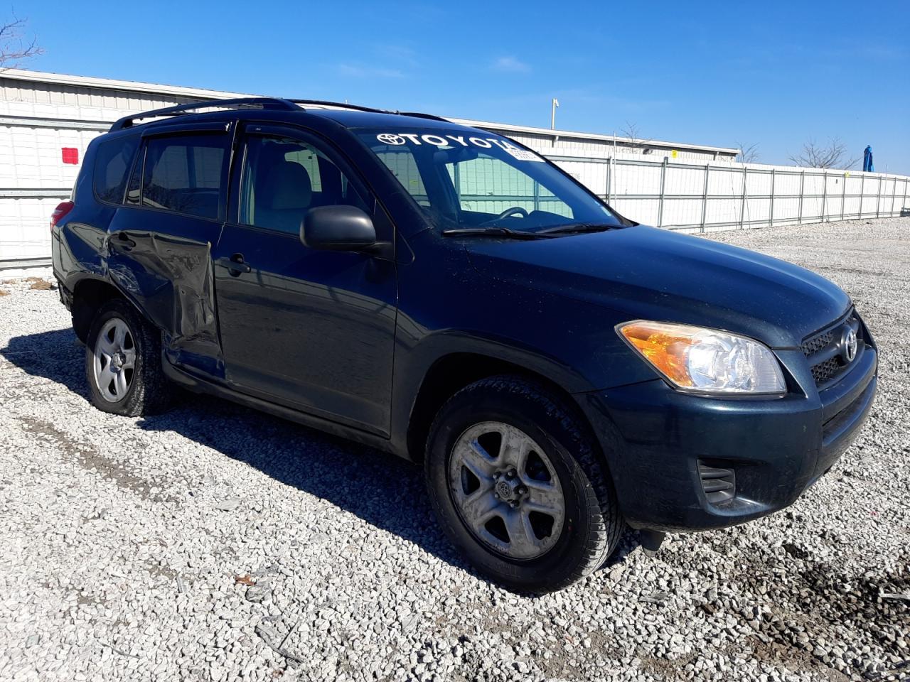 2011 TOYOTA RAV4 - Фото 4