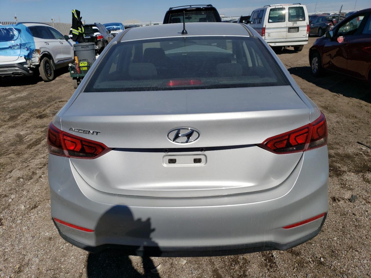 2021 HYUNDAI ACCENT SE - Фото 6