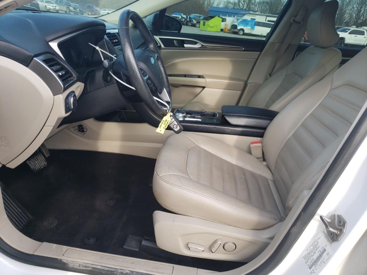 2017 FORD FUSION SE - Фото 7