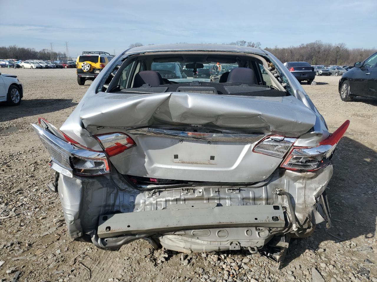2018 NISSAN SENTRA S - Фото 6