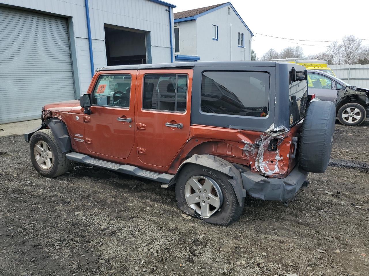 2014 JEEP WRANGLER U - Image 2
