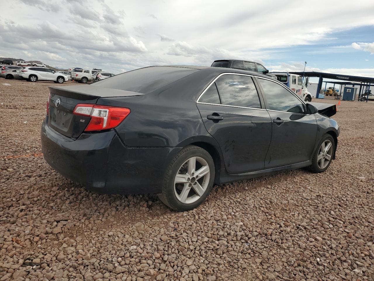 2014 TOYOTA CAMRY L - Фото 3