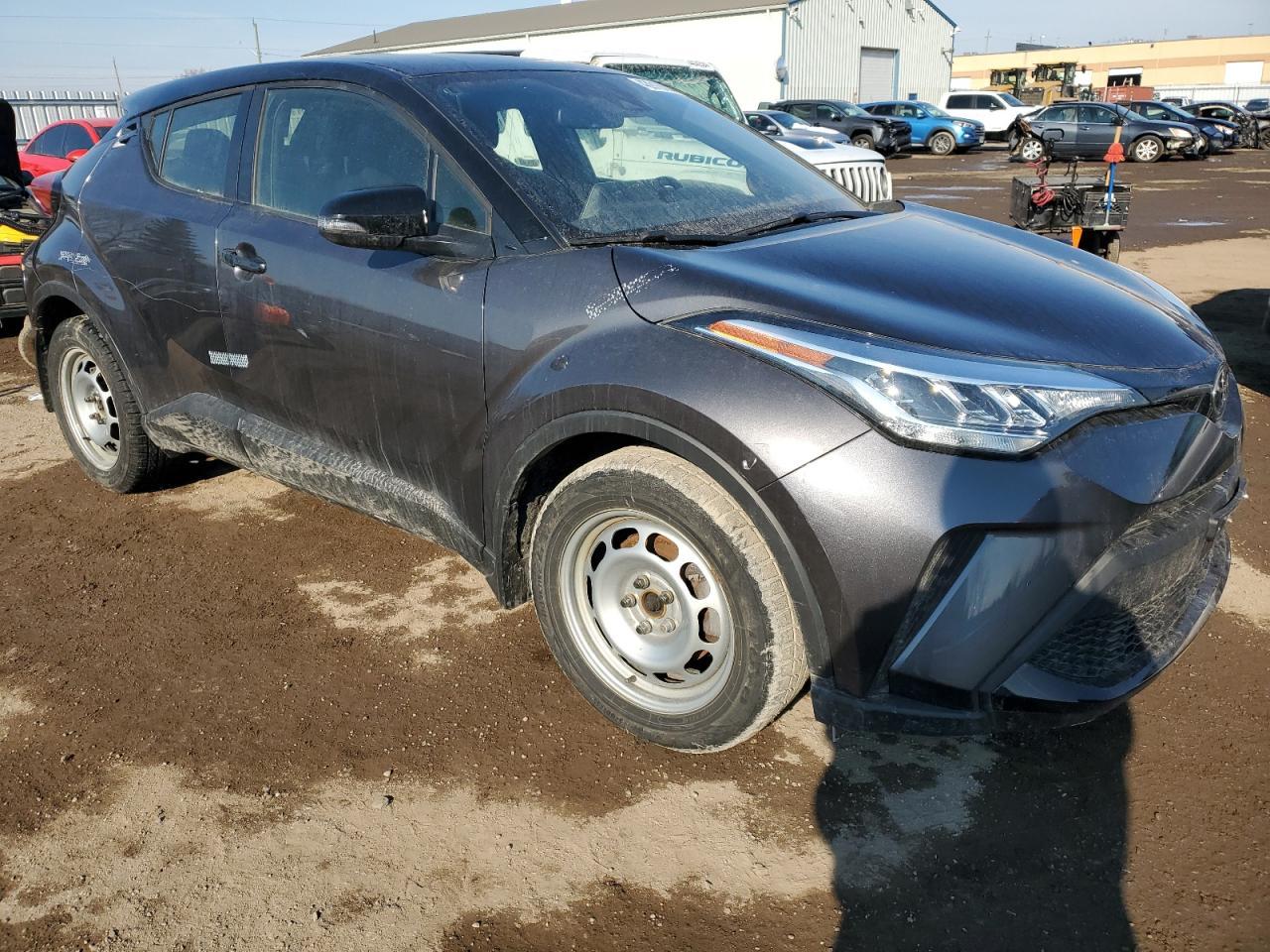 2021 TOYOTA C-HR XLE - Image 4