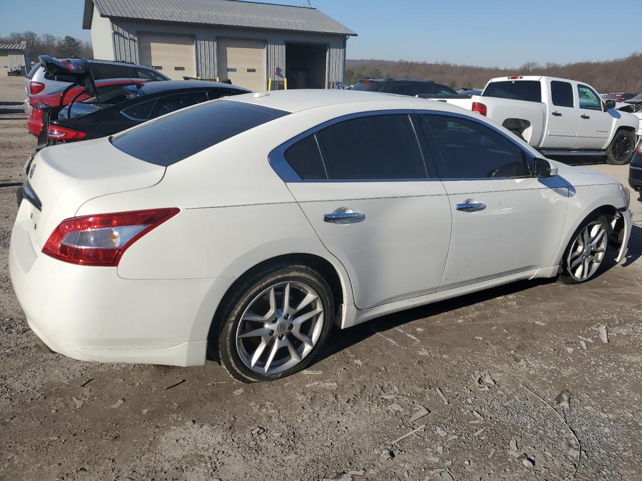 2011 NISSAN MAXIMA S - Image 3