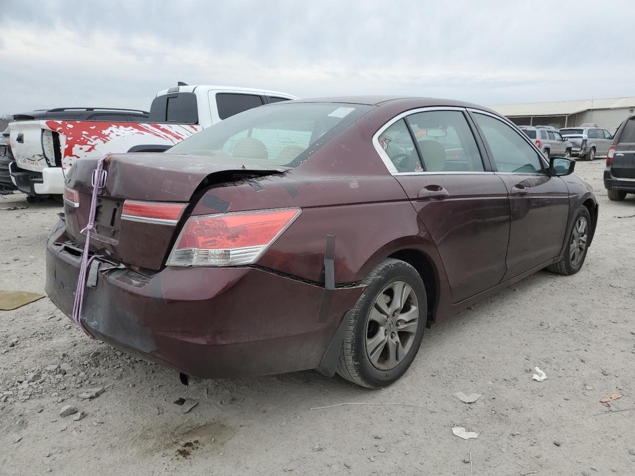 2011 HONDA ACCORD LXP - Фото 3