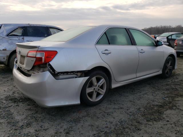 2013 Toyota Camry L - Фото 3