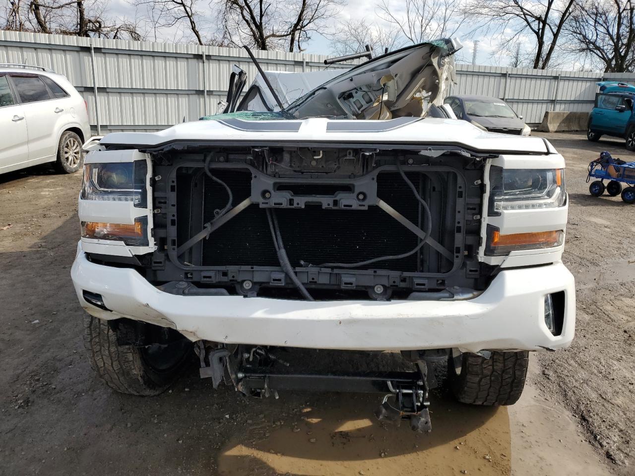 2016 CHEVROLET SILVERADO - Фото 5