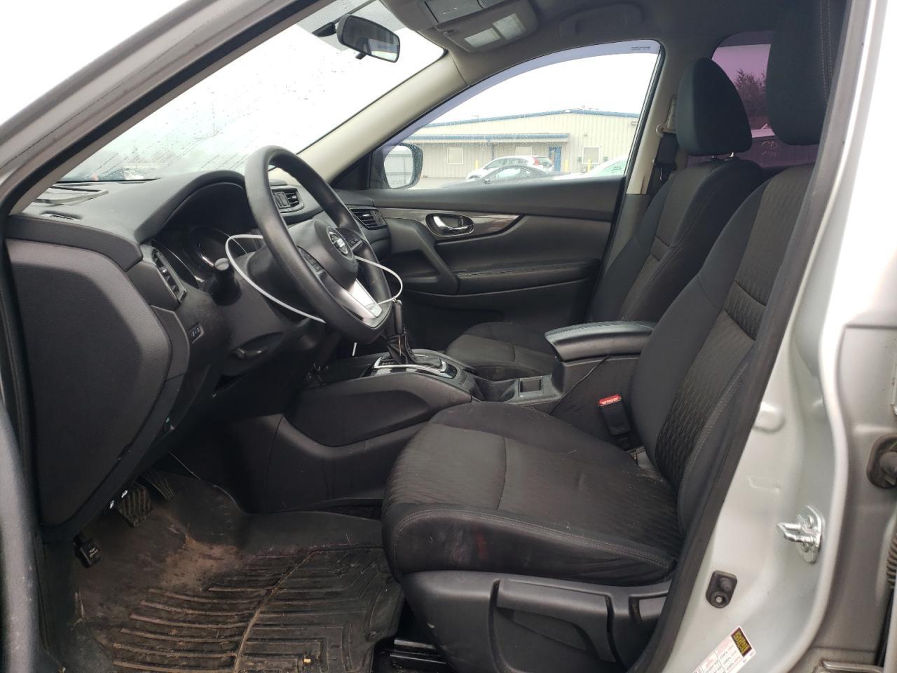 2017 NISSAN ROGUE SV - Image 7