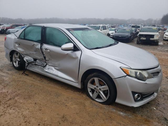 2014 Toyota Camry L - Фото 4