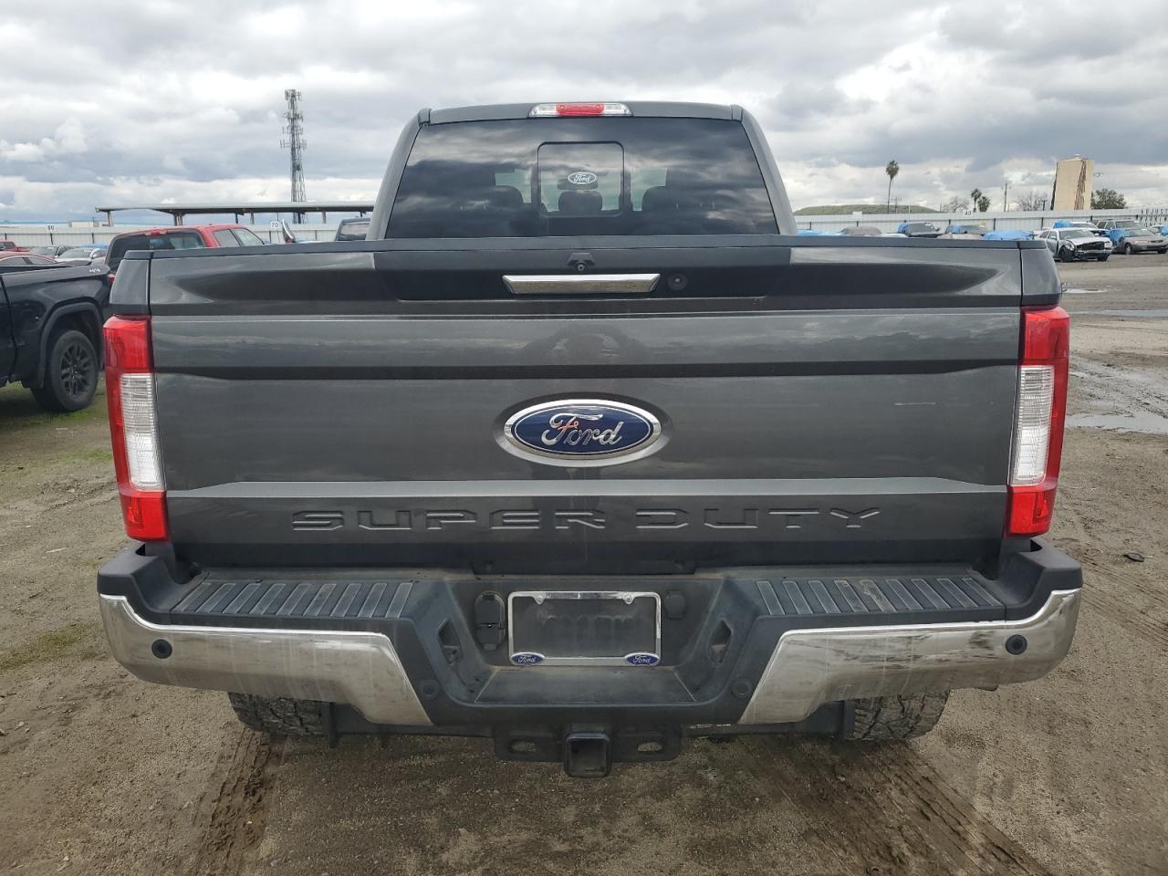 2017 FORD F250 SUPER - Image 6