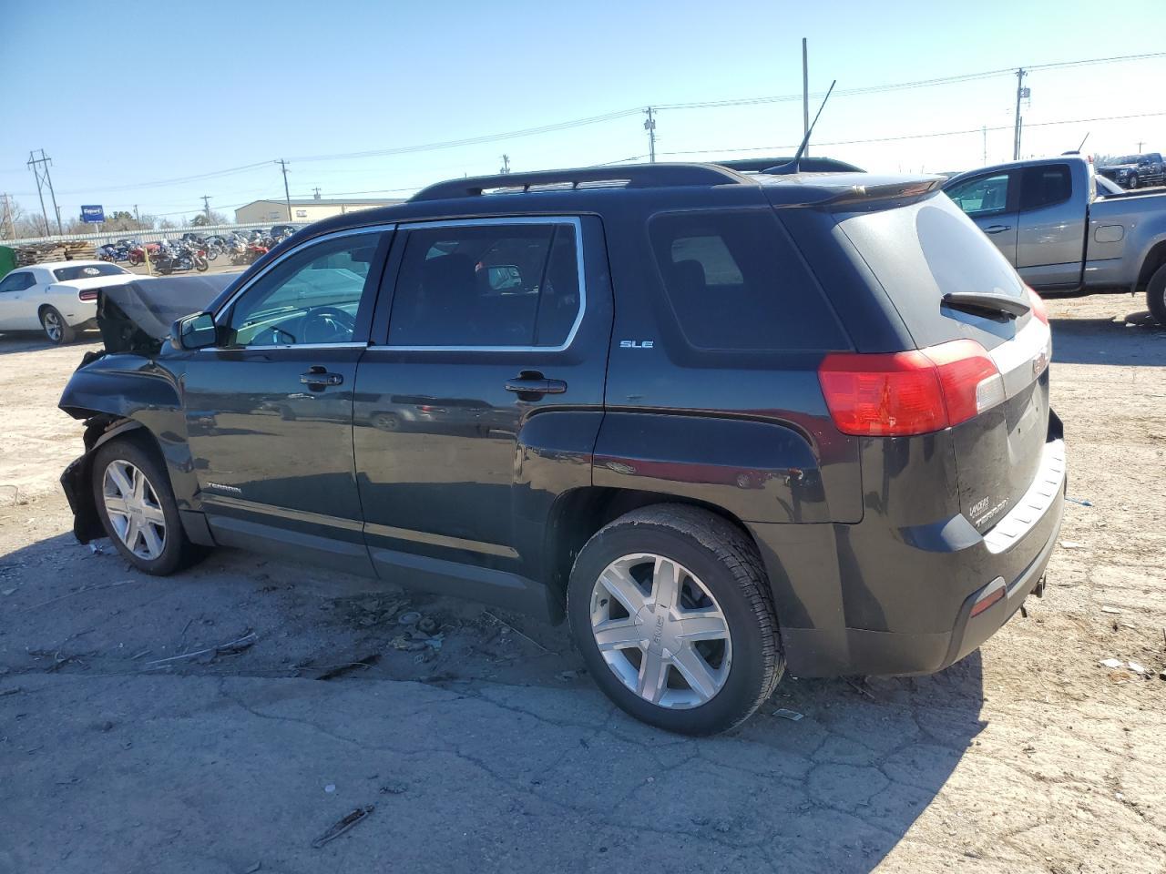 2012 GMC TERRAIN SL - Image 2