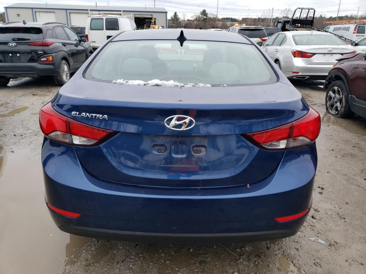 2015 HYUNDAI ELANTRA SE - Image 6