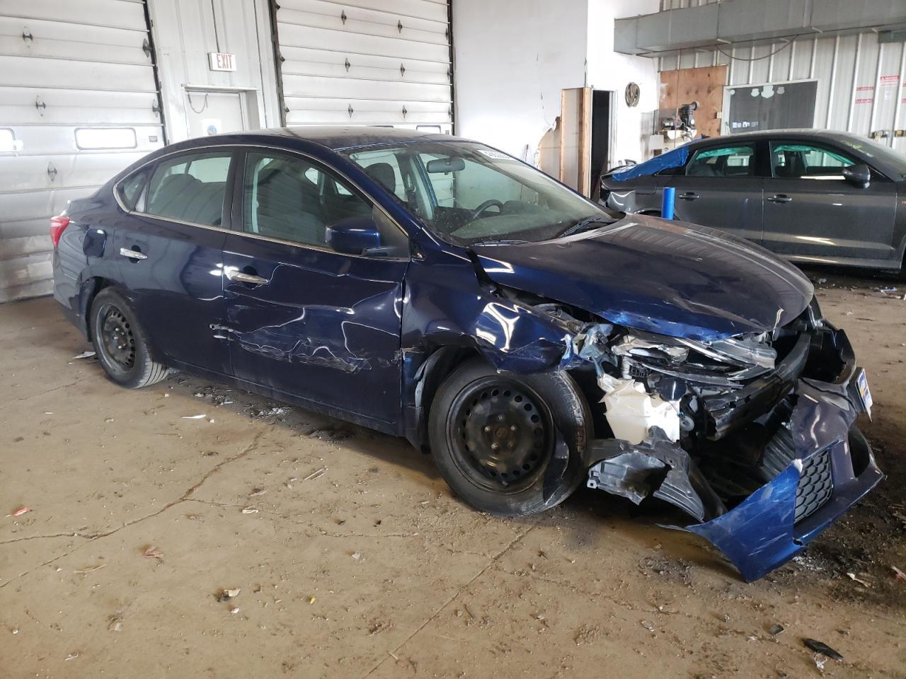 2017 NISSAN SENTRA S - Фото 4