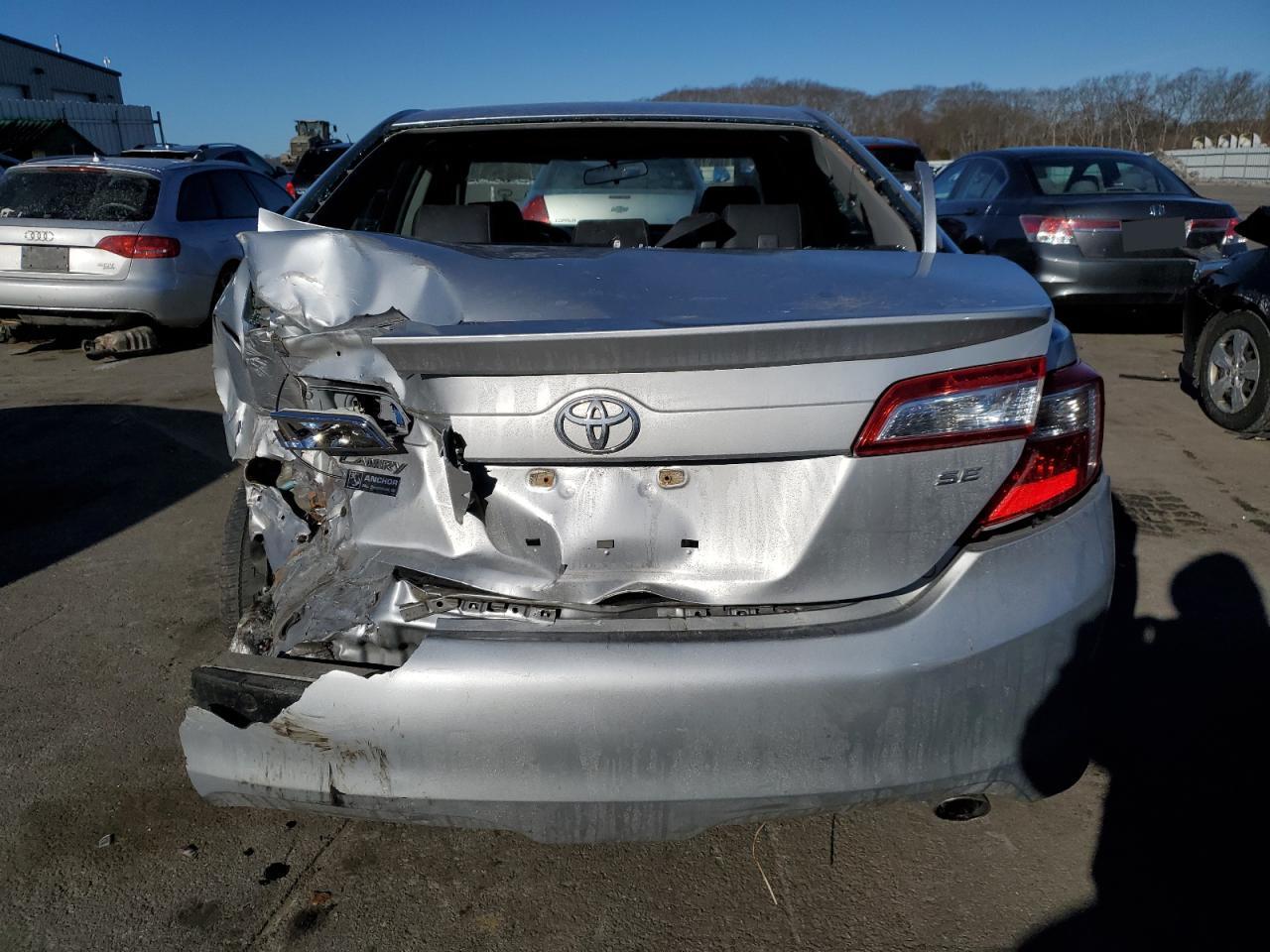 2014 TOYOTA CAMRY L - Image 6