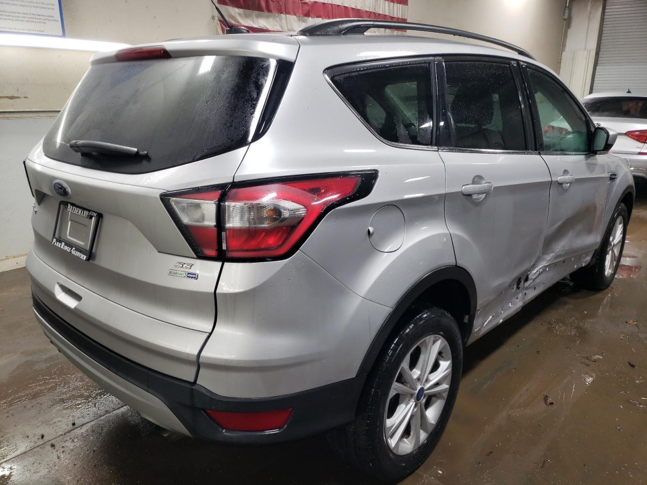 2017 FORD ESCAPE SE - Image 3