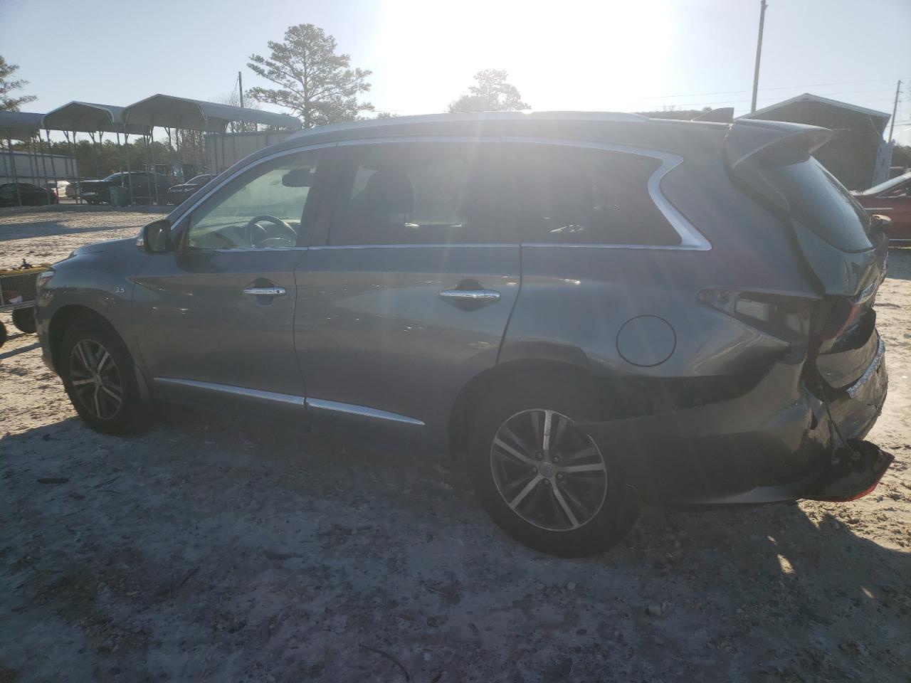 2017 INFINITI QX60 - Image 2