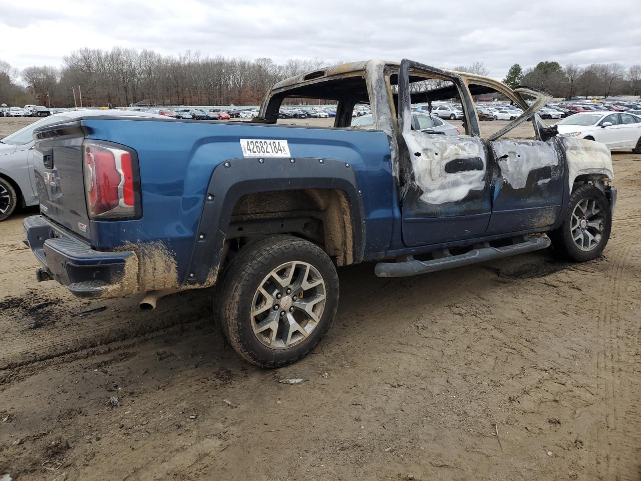 2018 GMC SIERRA K15 - Фото 3