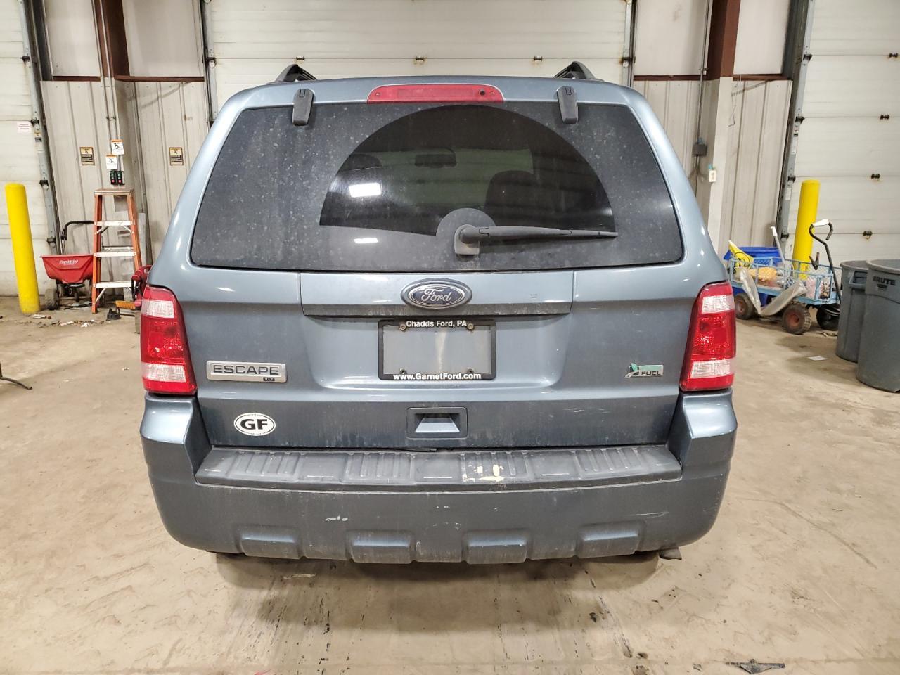 2010 FORD ESCAPE XLT - Фото 6