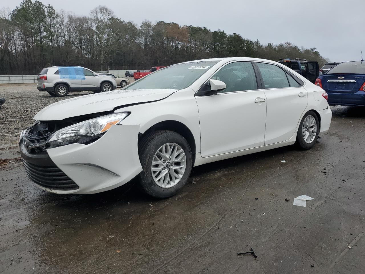 2016 TOYOTA CAMRY LE