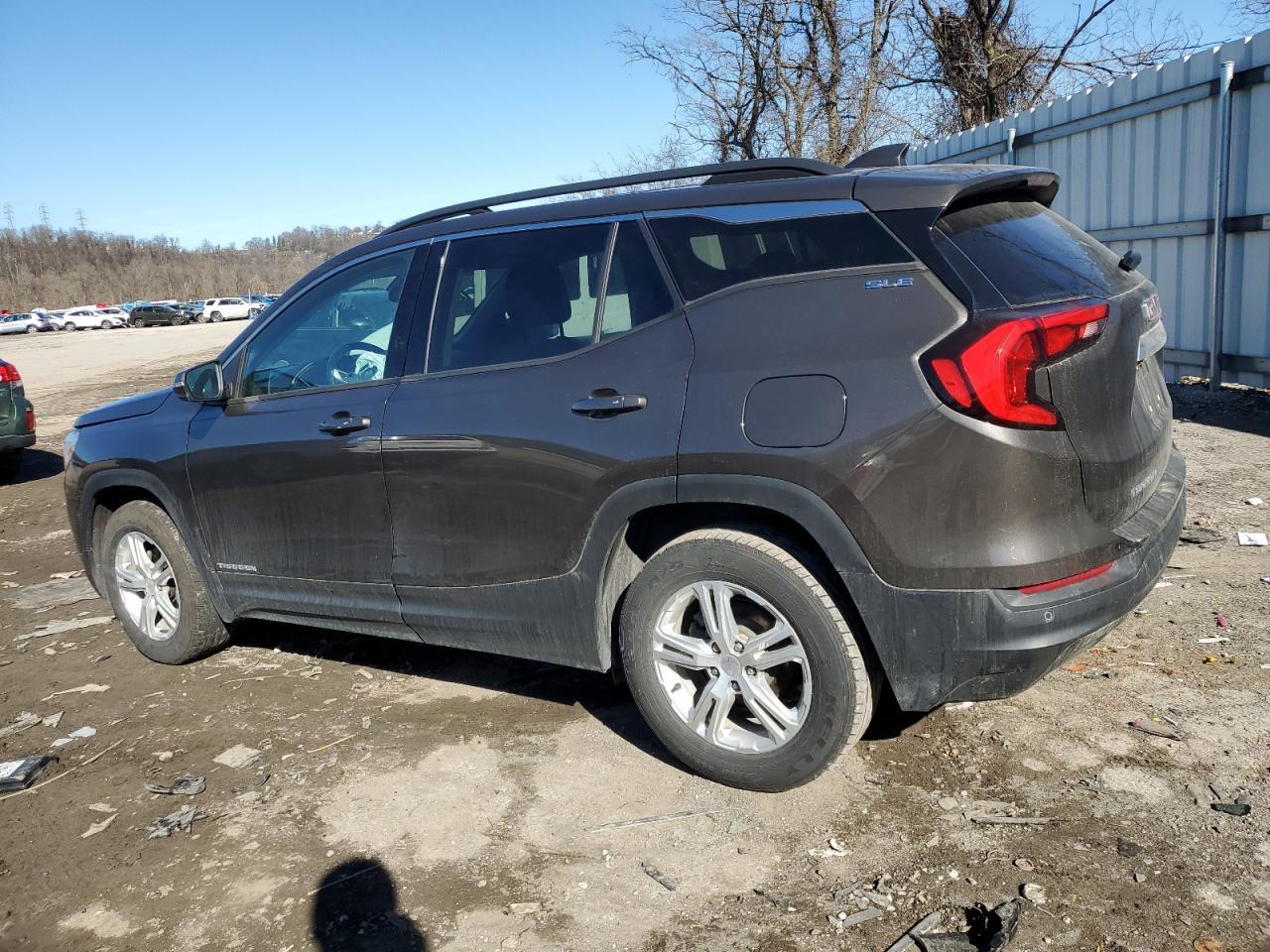 2019 GMC TERRAIN SL - Фото 2