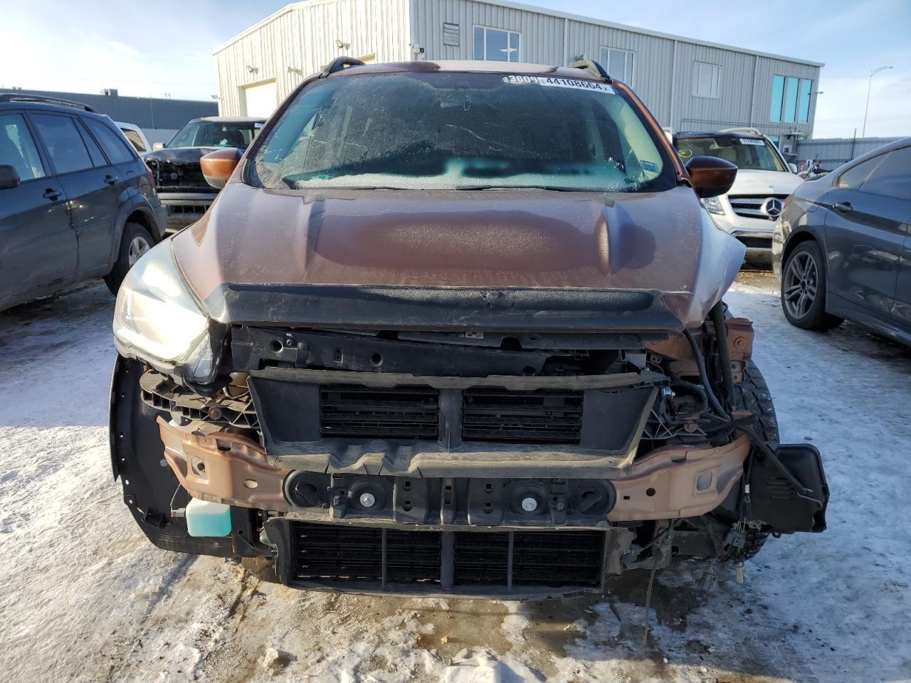 2017 FORD ESCAPE SE - Фото 5