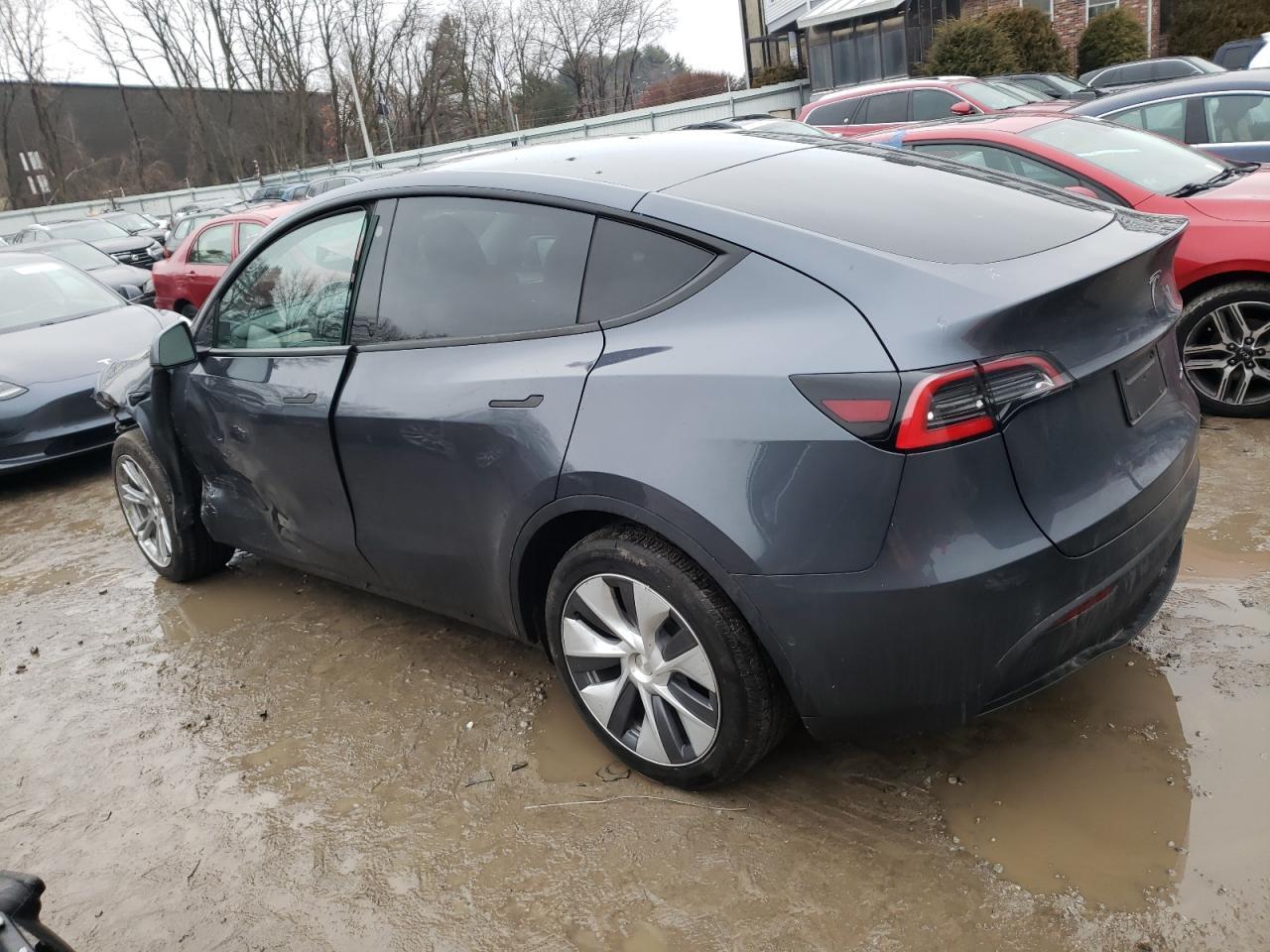 2022 TESLA MODEL Y - Image 2
