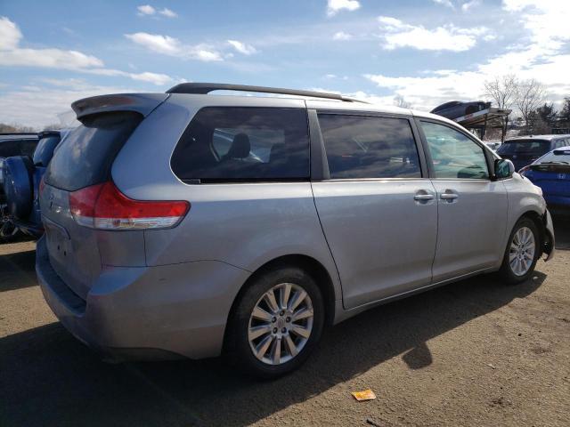 2012 Toyota Sienna Xle - Image 3