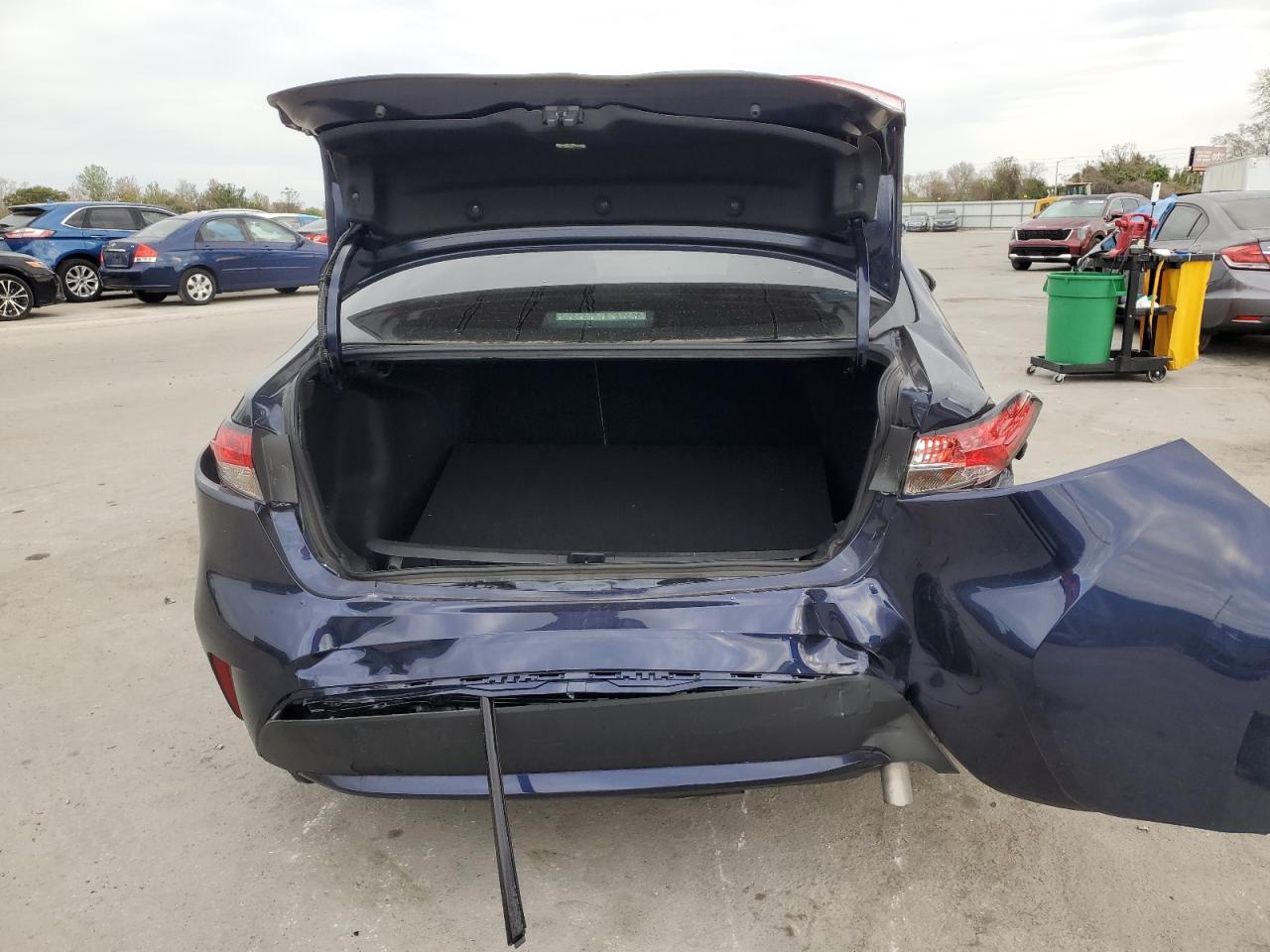 2022 TOYOTA COROLLA LE - Image 6