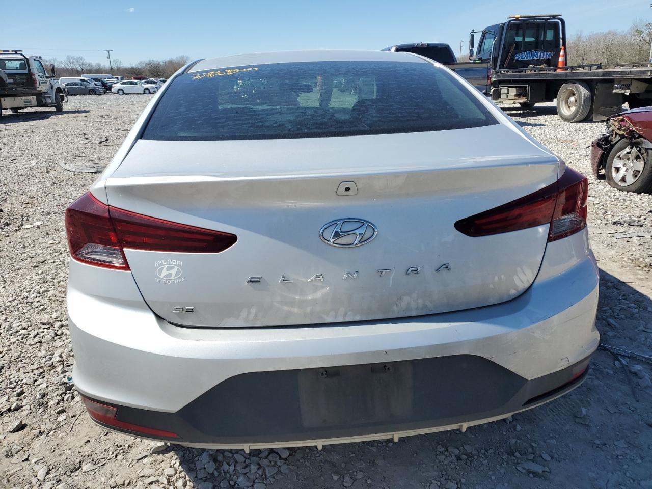 2019 HYUNDAI ELANTRA SE - Фото 6