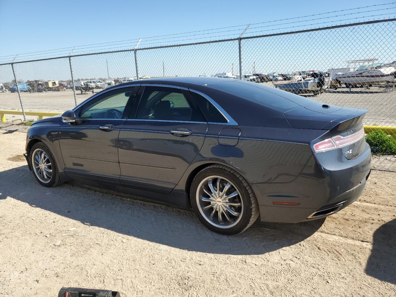2014 LINCOLN MKZ HYBRID - Image 2