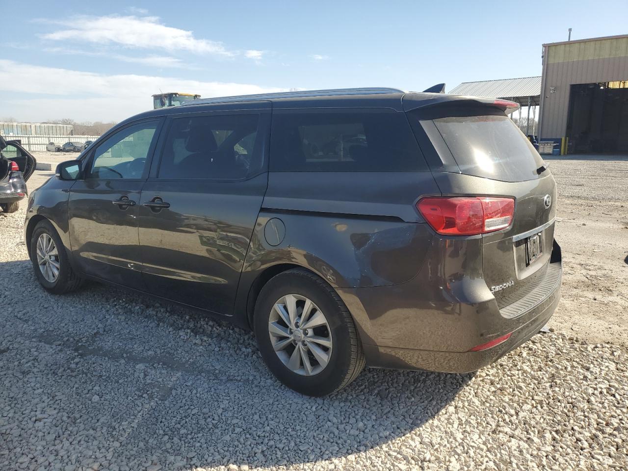 2017 KIA SEDONA LX - Image 2
