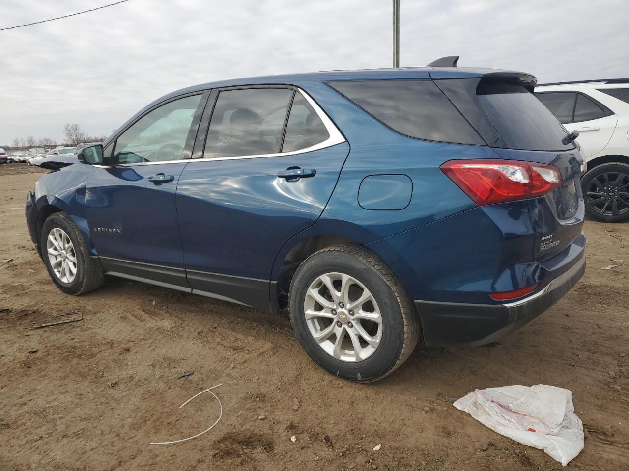 2019 CHEVROLET EQUINOX LT - Image 2