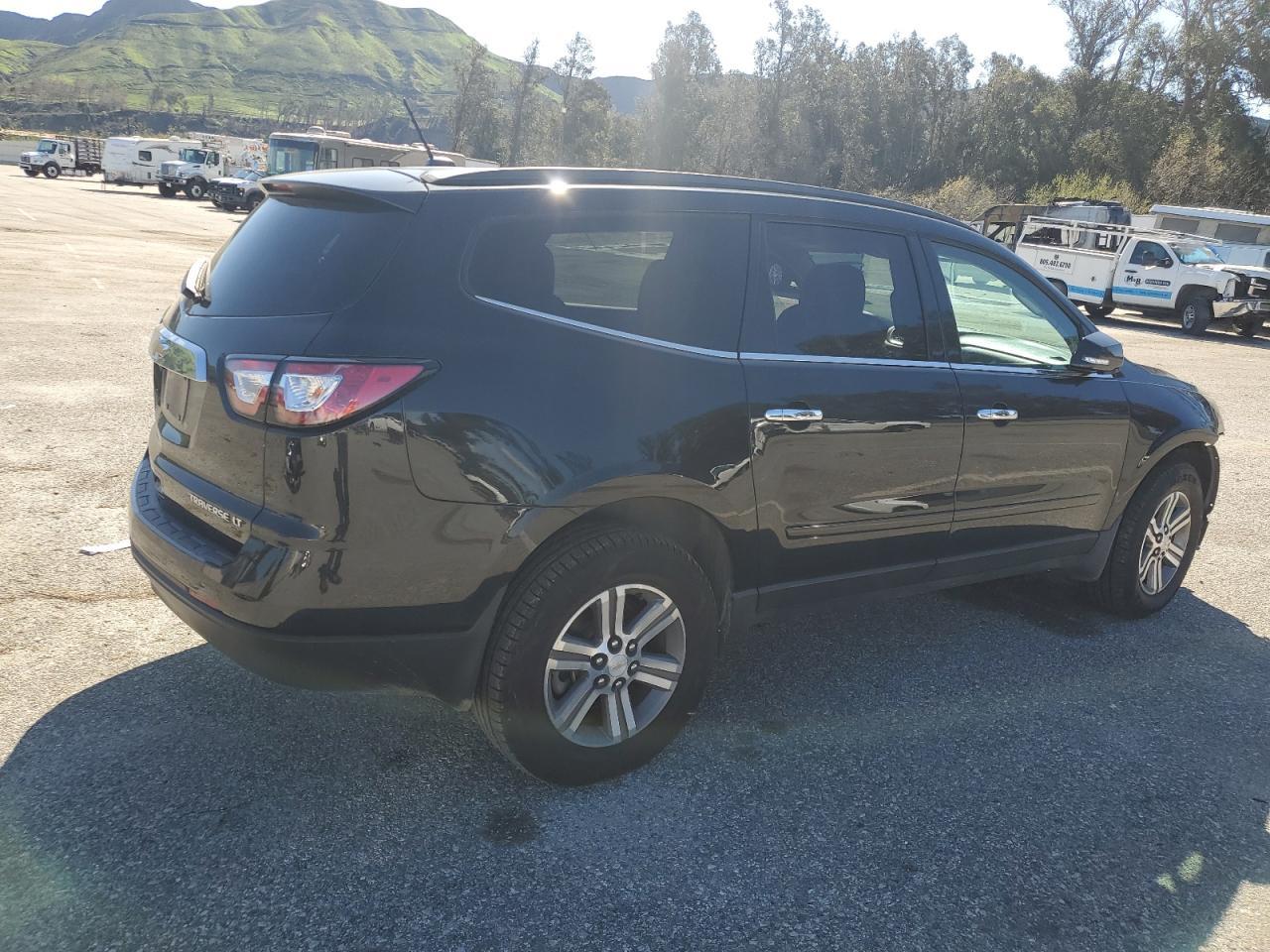 2015 CHEVROLET TRAVERSE L - Фото 3