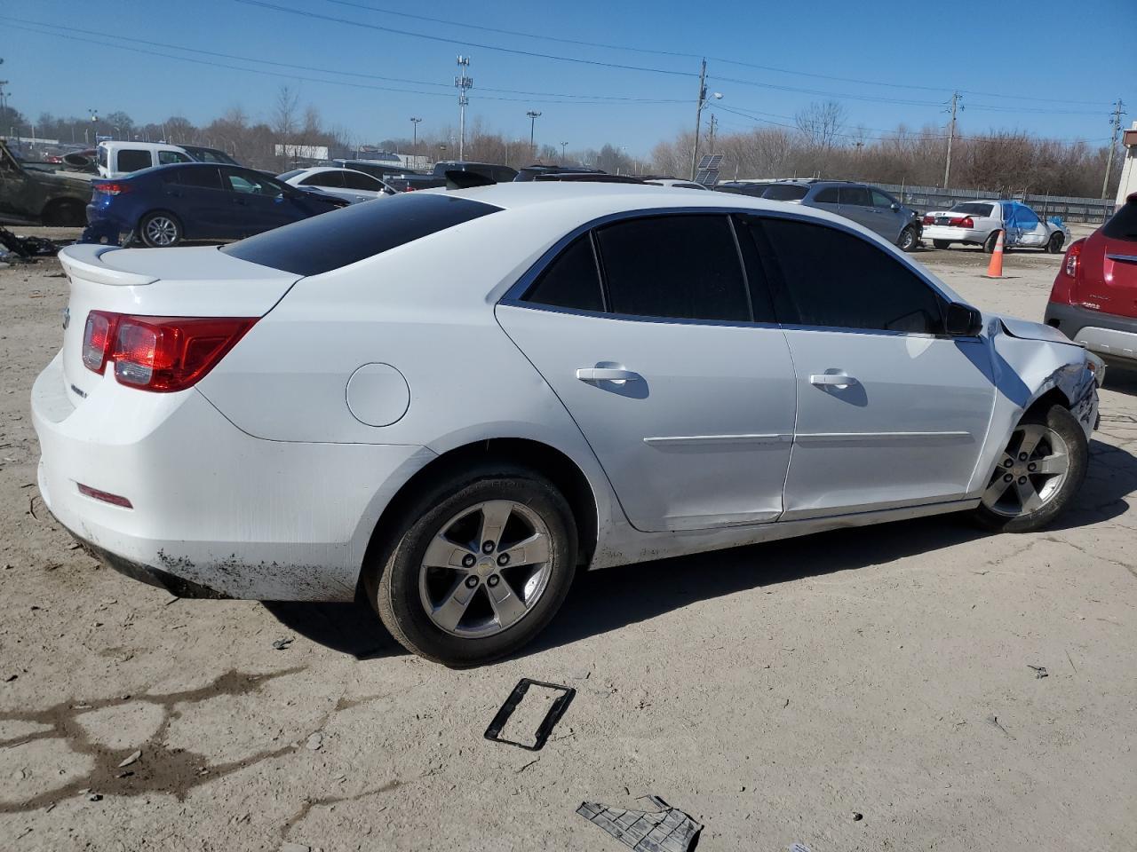 2015 CHEVROLET MALIBU LS - Фото 3