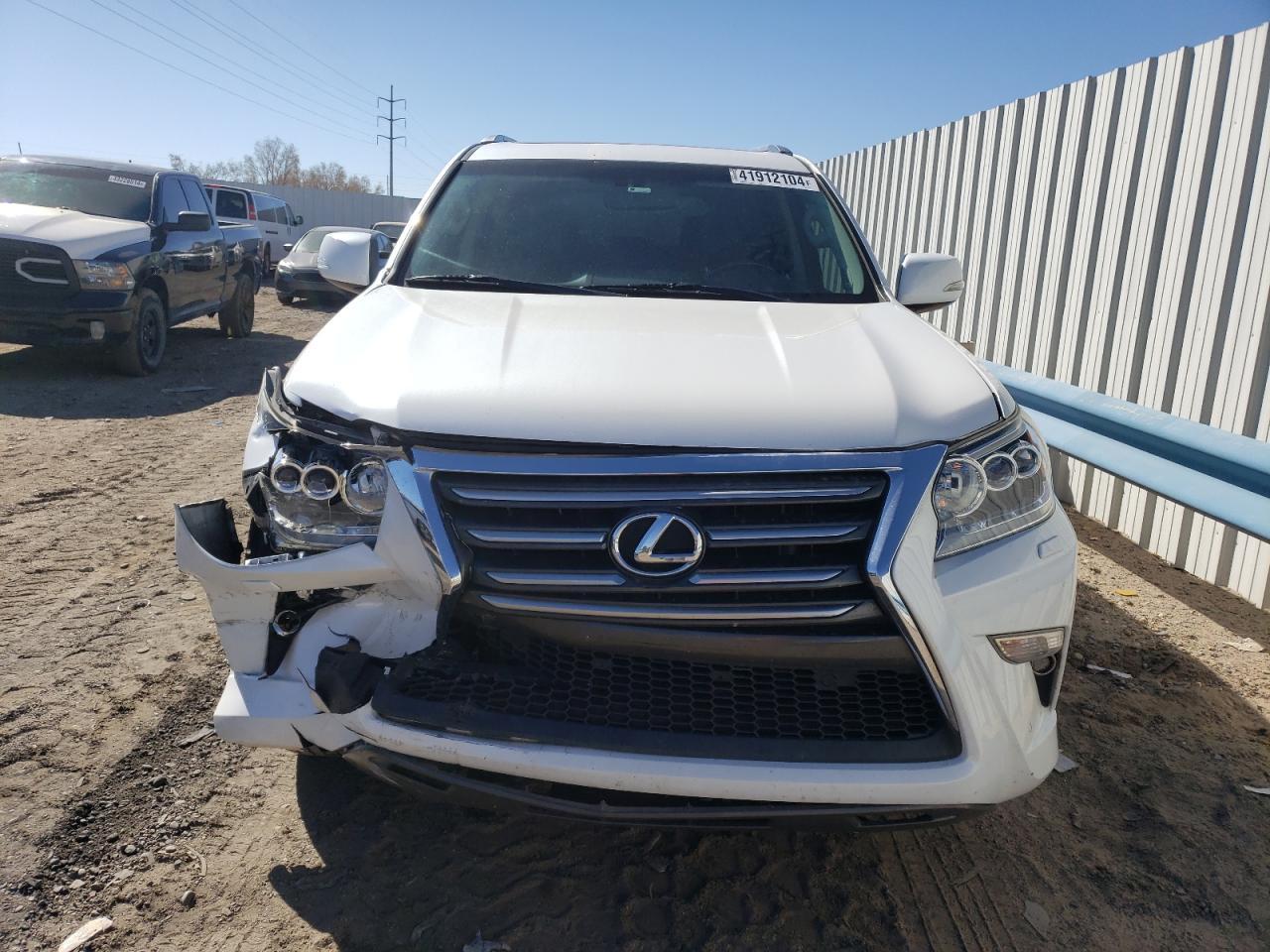 2017 LEXUS GX 460 - Фото 5