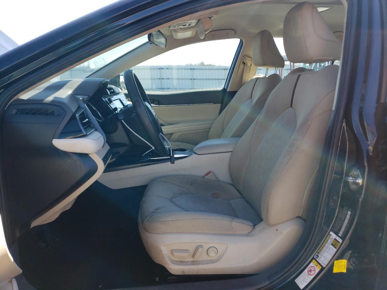 2019 TOYOTA CAMRY L - Фото 7