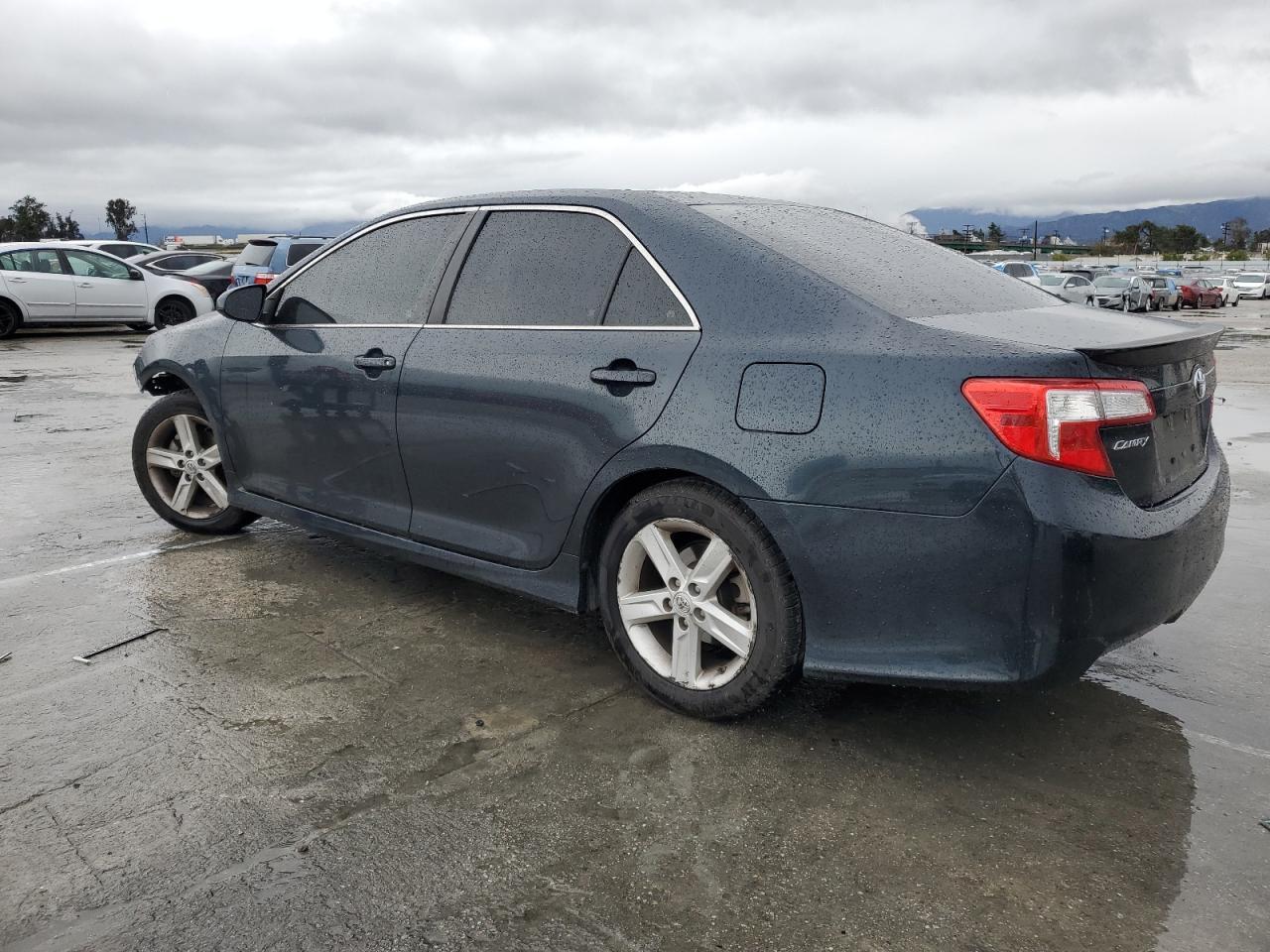 2014 TOYOTA CAMRY L - Image 2