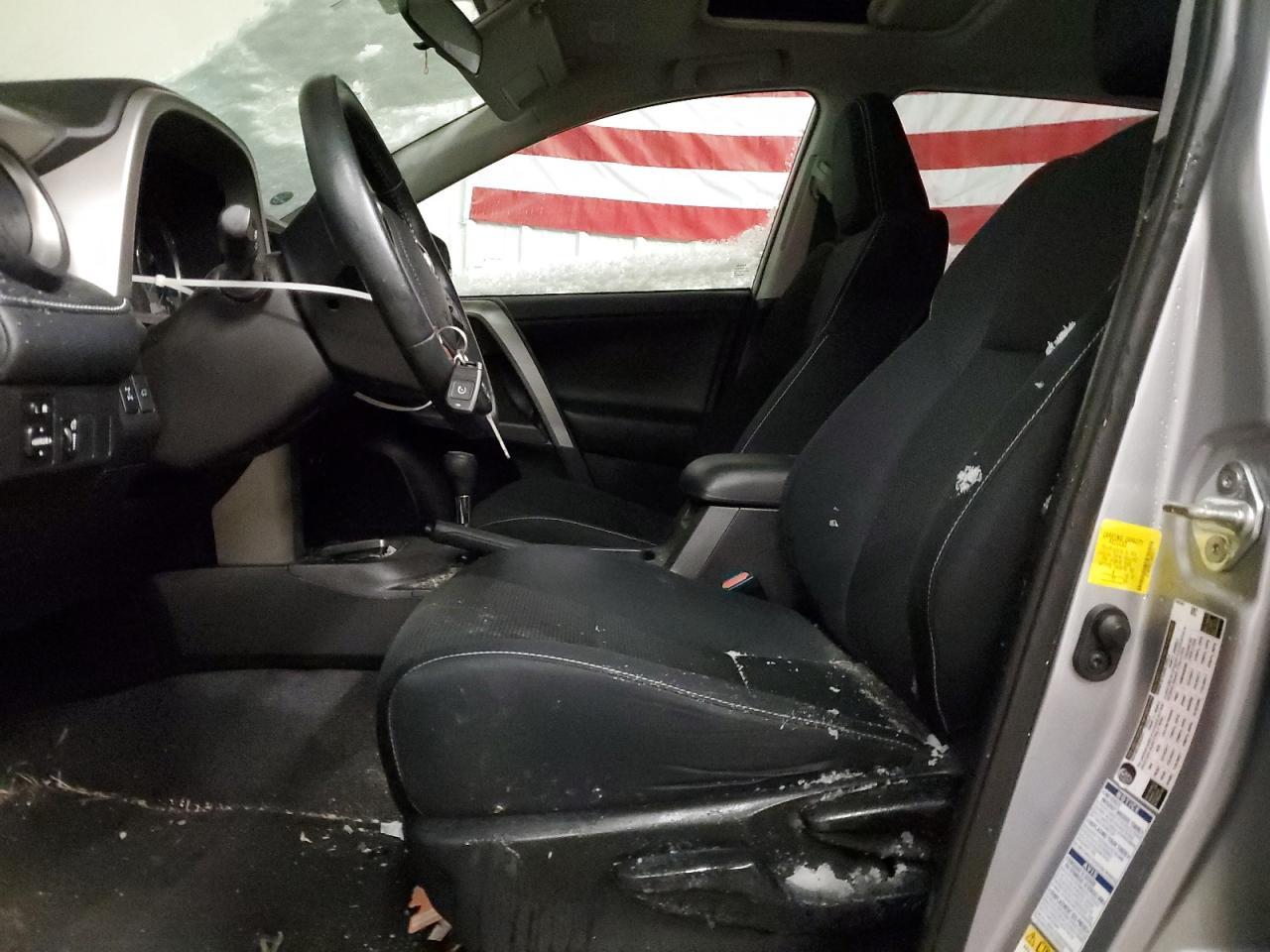 2016 TOYOTA RAV4 XLE - Фото 7