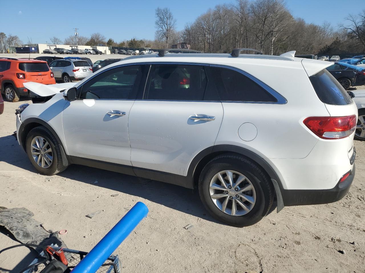 2016 KIA SORENTO LX - Image 2