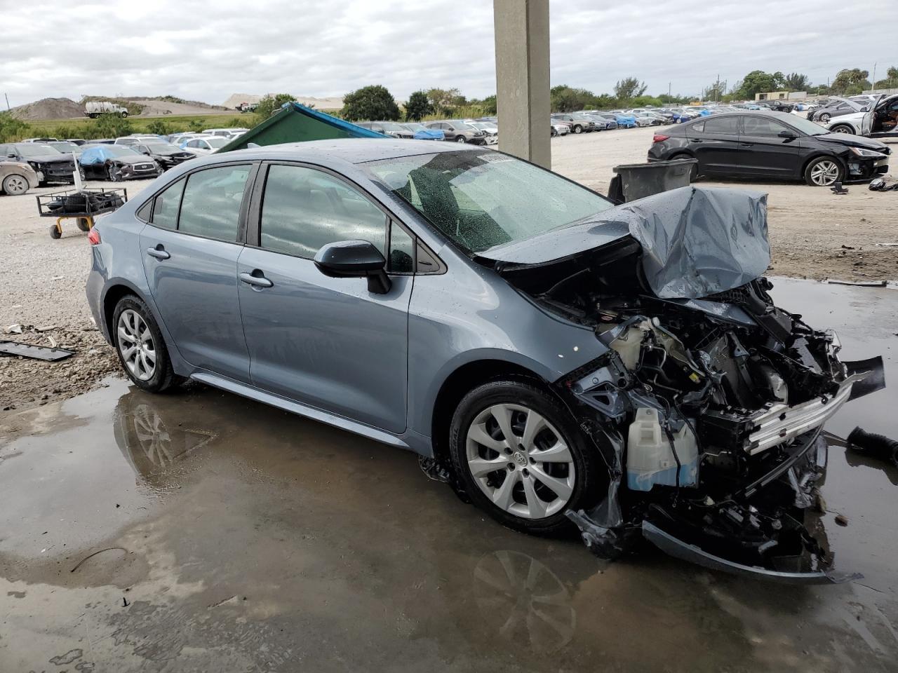 2020 TOYOTA COROLLA LE - Фото 4