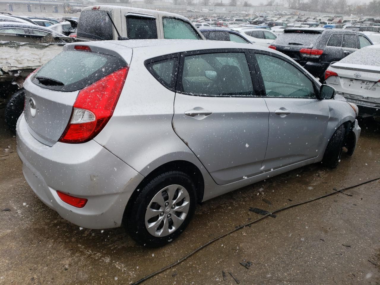 2017 HYUNDAI ACCENT SE - Image 3